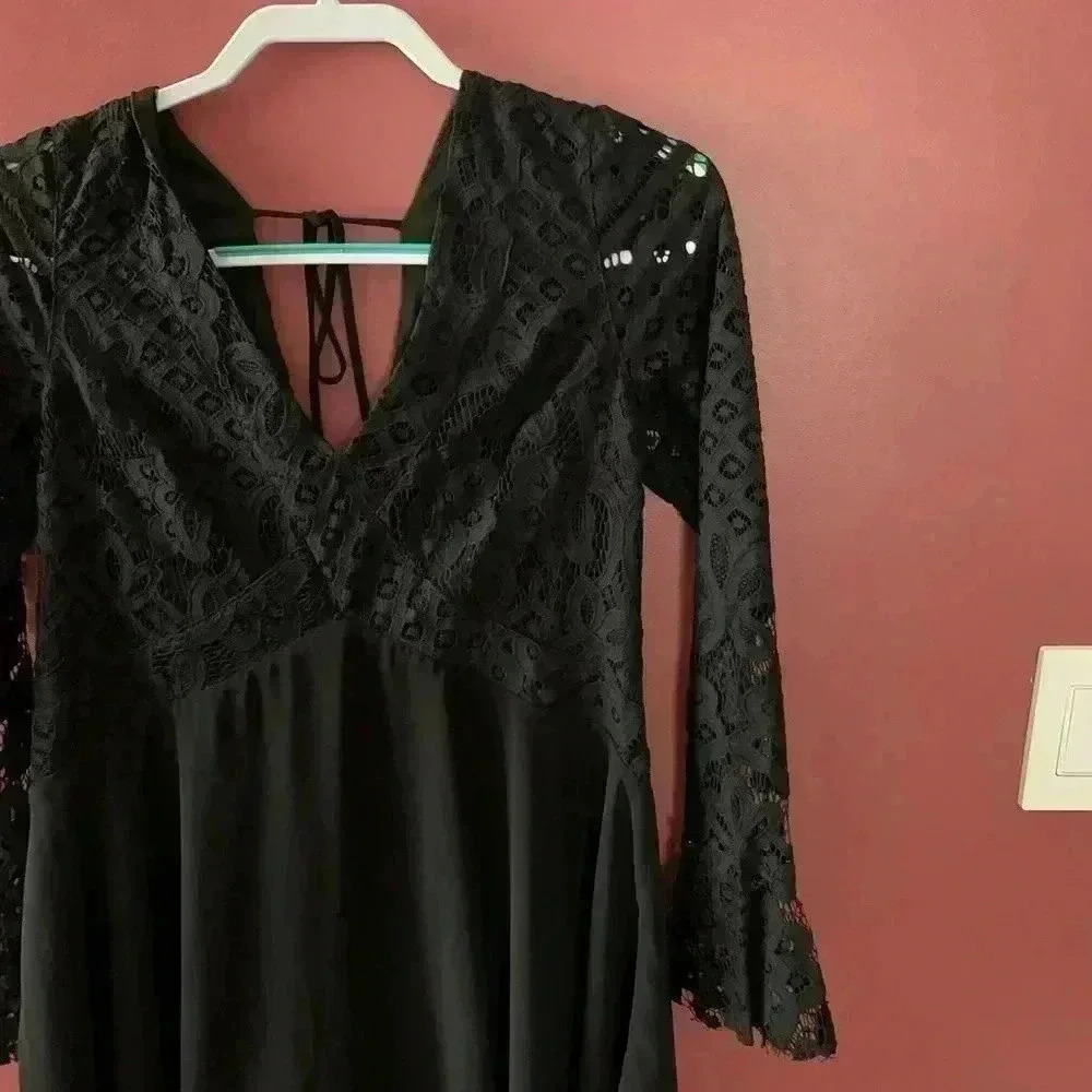 Tularosa Black Lace Dress - Picture 3 of 7